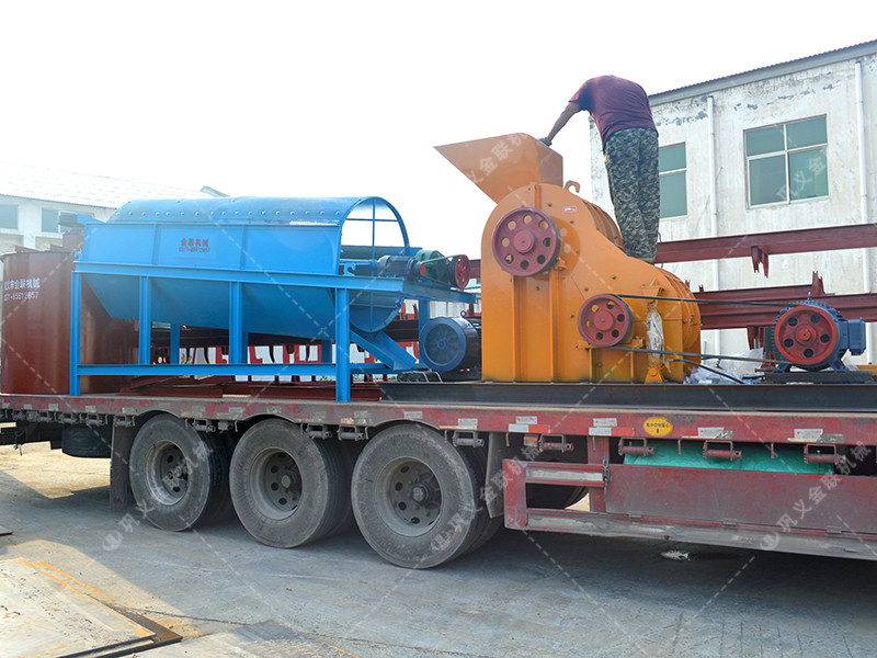 破碎機(jī)生產(chǎn)線(xiàn)發(fā)貨圖片_雙級(jí)粉碎機(jī)_滾筒篩分機(jī)