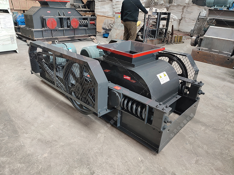 瀝青混合料性能不達標？雙齒輥破碎機助你提升路面質量