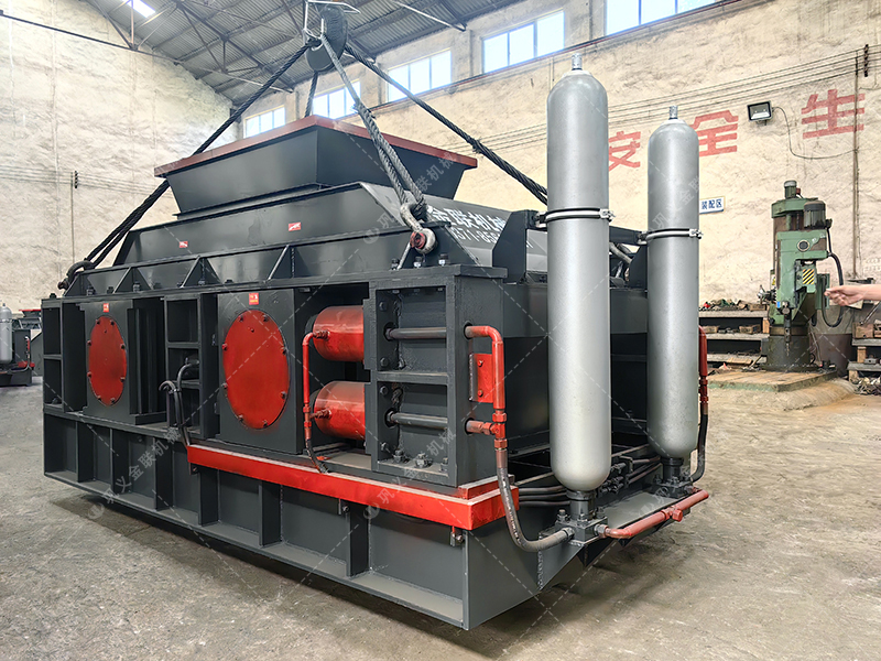 2025 年制砂設(shè)備新趨勢：全自動液壓對輥制砂機為何成行業(yè)優(yōu)選？